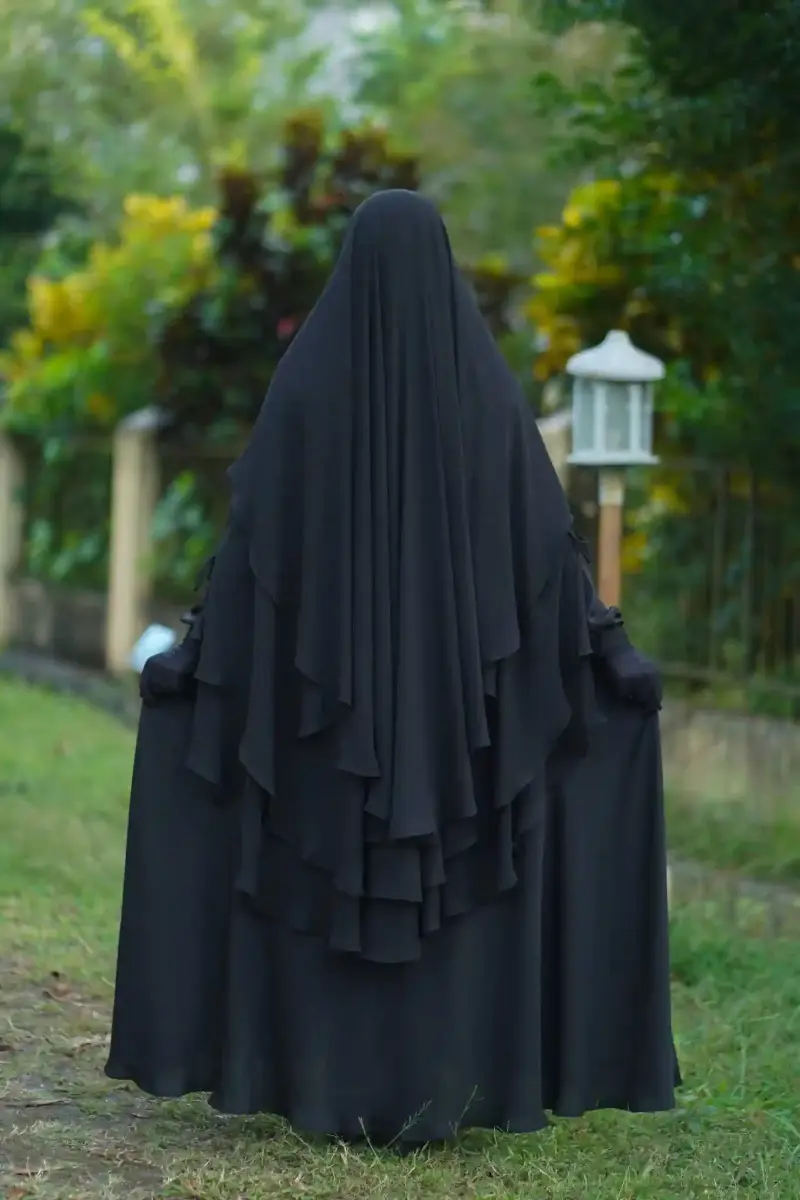 W4: CHENXI Diamond Golden Luxury Couple Watch Set - 02 Pcs